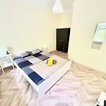 Escape - Comfortable With Free Parking On Premises