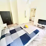公寓 Escape - Comfortable With Free Parking On Premises *