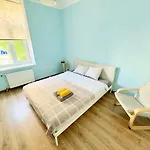 Escape - Comfortable With Free Parking On Premises *