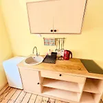 Escape - Comfortable With Free Parking On Premises 公寓
