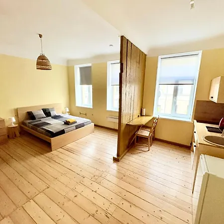 Escape - Comfortable With Free Parking On Premises Apartment