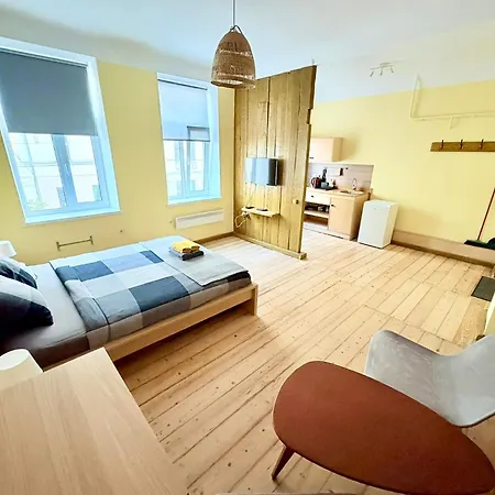 Apartment Escape - Comfortable With Free Parking On Premises Riga