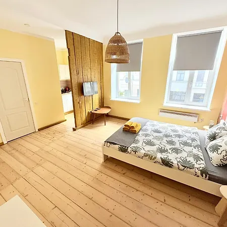 Escape - Comfortable With Free Parking On Premises Apartment *