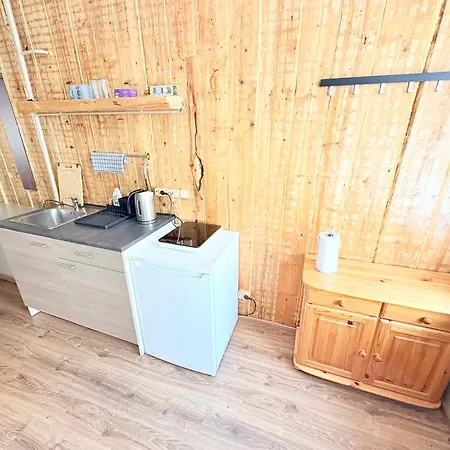 Escape - Comfortable With Free Parking On Premises *