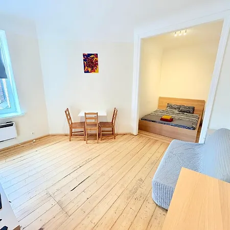 Escape - Comfortable With Free Parking On Premises * 里加