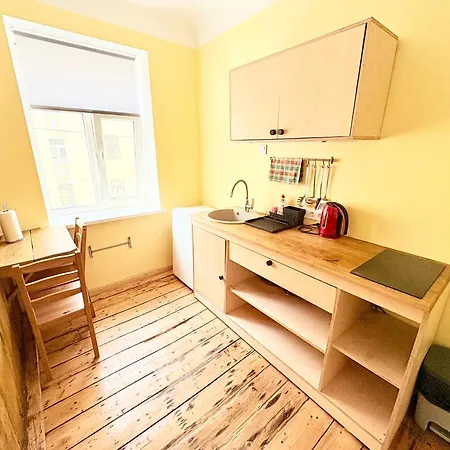 Escape - Comfortable With Free Parking On Premises Apartment