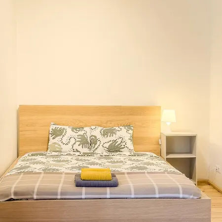 Escape - Comfortable With Free Parking On Premises Riga