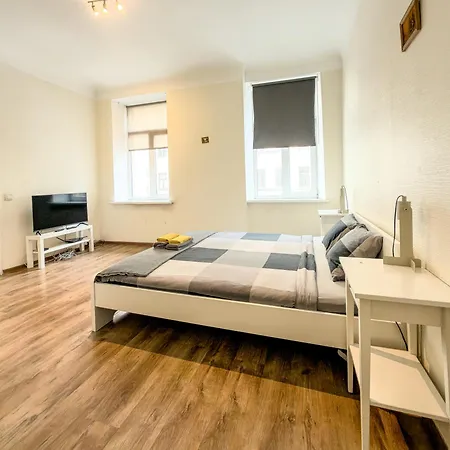 Apartment Escape - Comfortable With Free Parking On Premises Riga