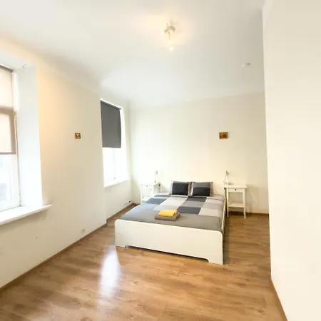 Escape - Comfortable With Free Parking On Premises 公寓 里加