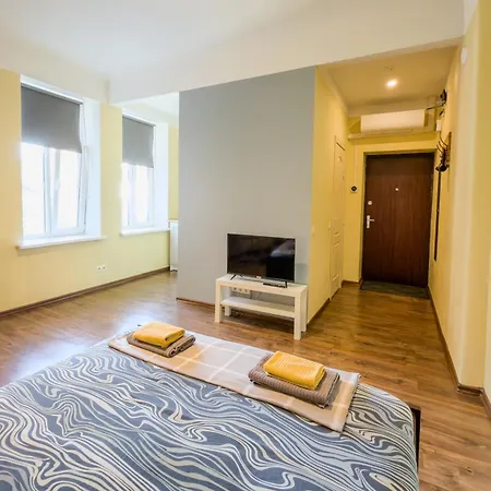 Apartment Escape - Comfortable With Free Parking On Premises *