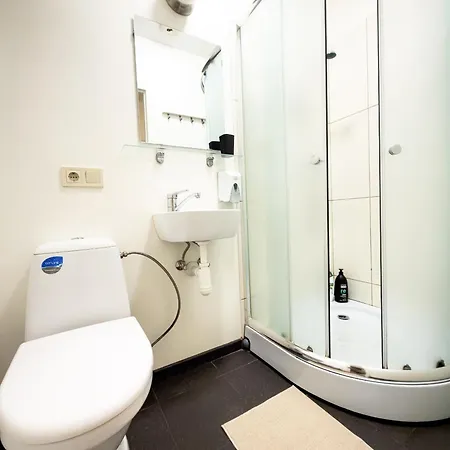 Escape - Comfortable With Free Parking On Premises *