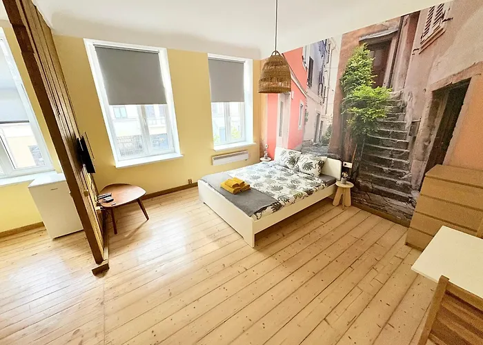 Escape - Comfortable With Free Parking On Premises * Riga