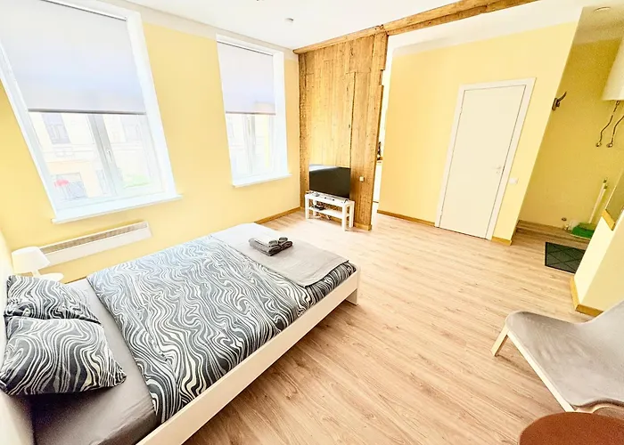 Dzīvoklis Escape - Comfortable With Free Parking On Premises