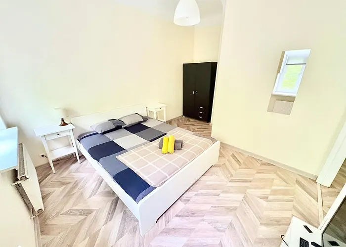 Escape - Comfortable With Free Parking On Premises