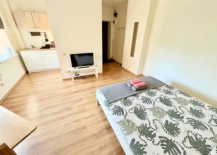 Escape - Comfortable With Free Parking On Premises * Riga