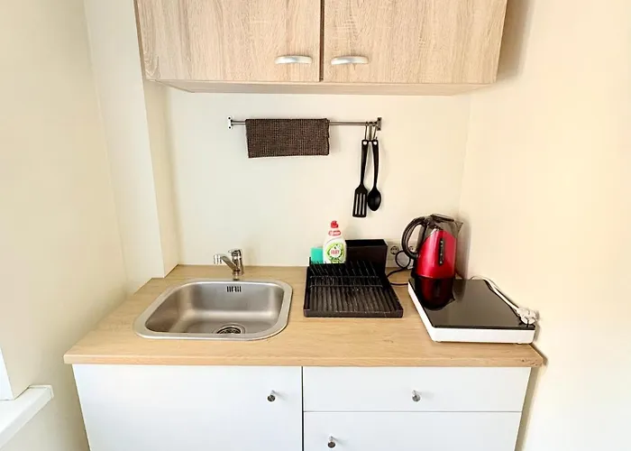 Dzīvoklis Escape - Comfortable With Free Parking On Premises *