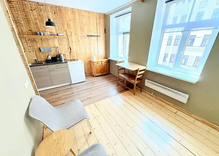 Escape - Comfortable With Free Parking On Premises