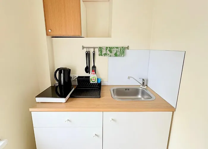 Dzīvoklis Escape - Comfortable With Free Parking On Premises *