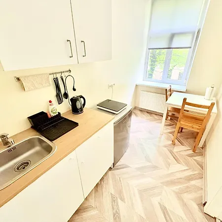 Escape - Comfortable With Free Parking On Premises Apartament