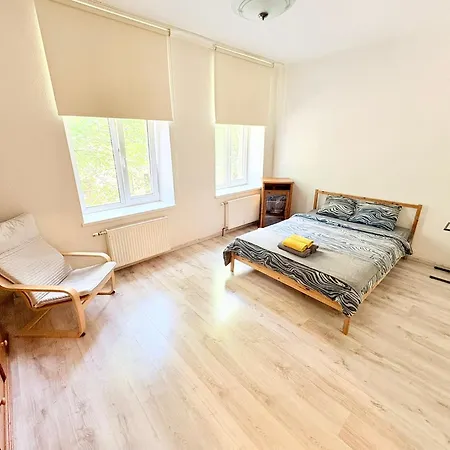 Escape - Comfortable With Free Parking On Premises Apartament