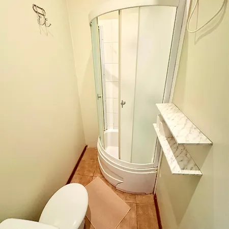 Escape - Comfortable With Free Parking On Premises Apartment *