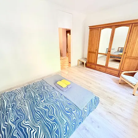 Escape - Comfortable With Free Parking On Premises Apartamento Riga